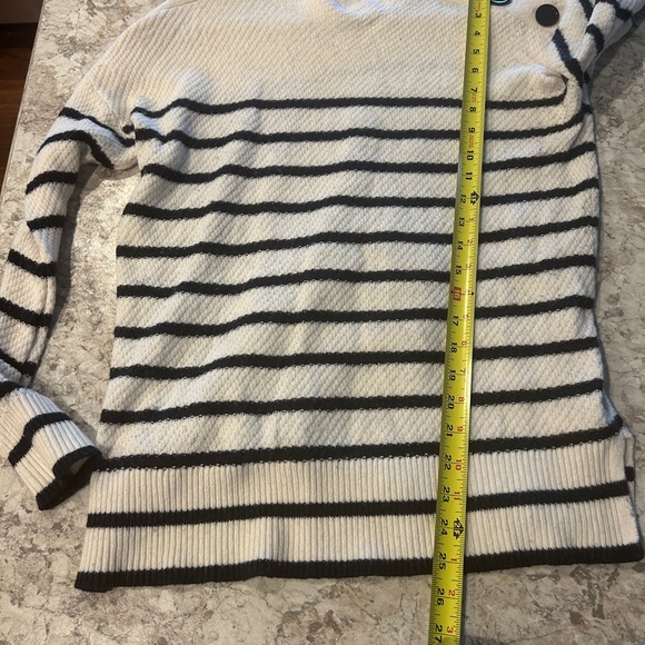 Women’s Loft Sweater Striped small - Picture 8 of 11